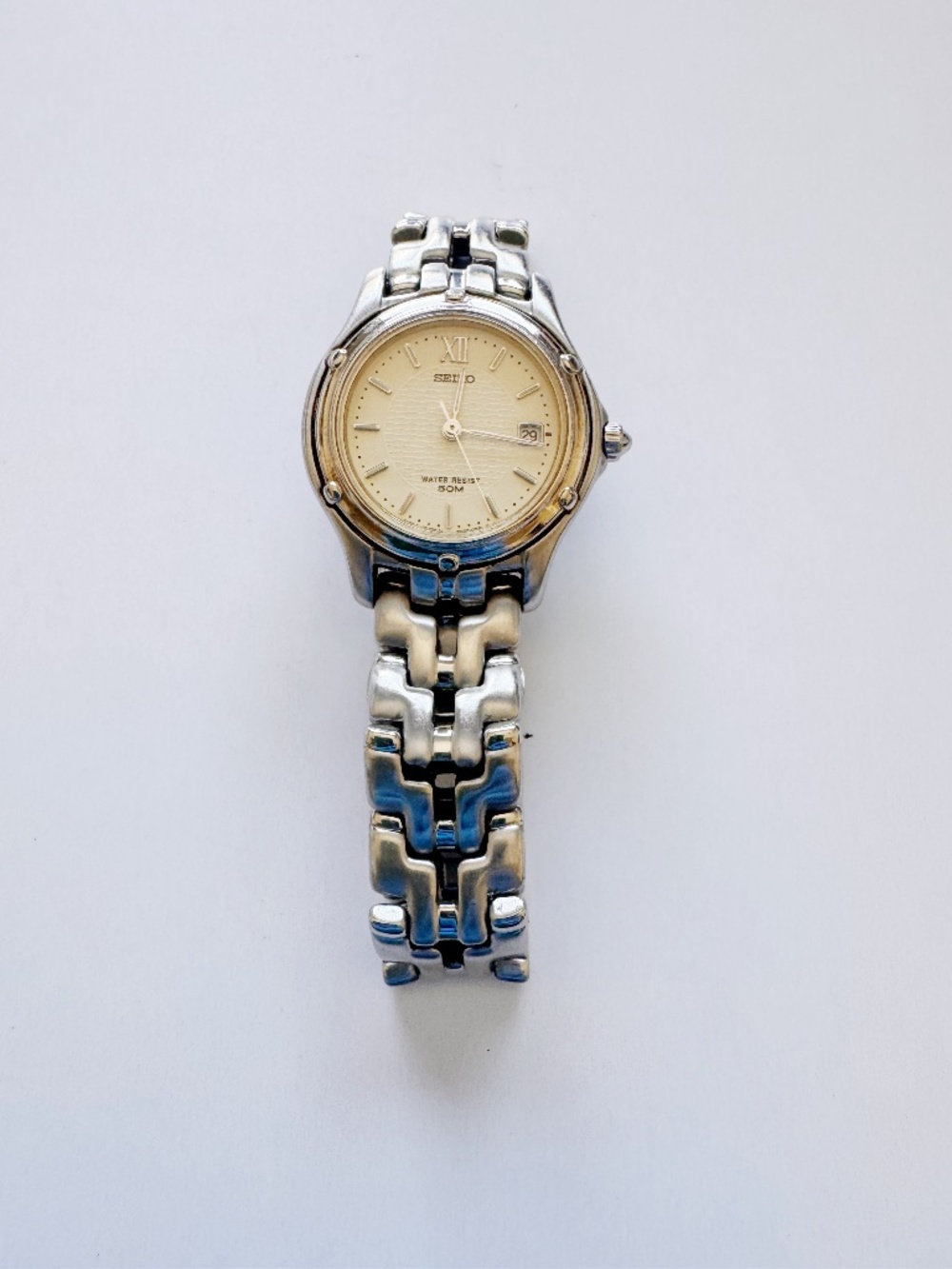 Seiko Women's Silver Quartz Watch 26mm Date 7N82 Textured Dial Fits Small 5.25"⁠